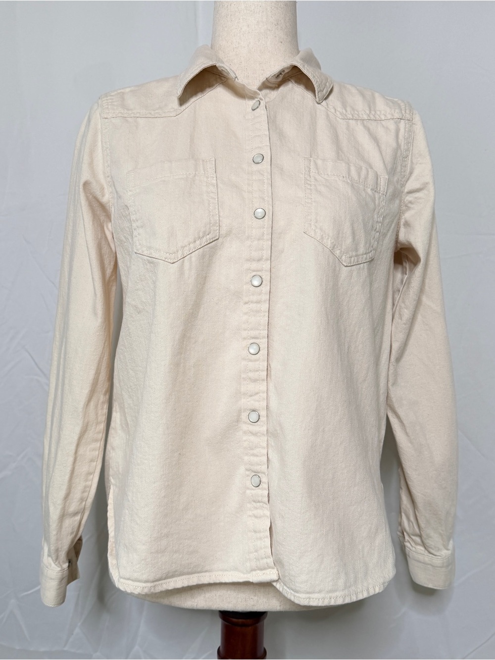 LOFT Light Cream Women's Denim shirt, western,pearl snap buttons, relaxed causal